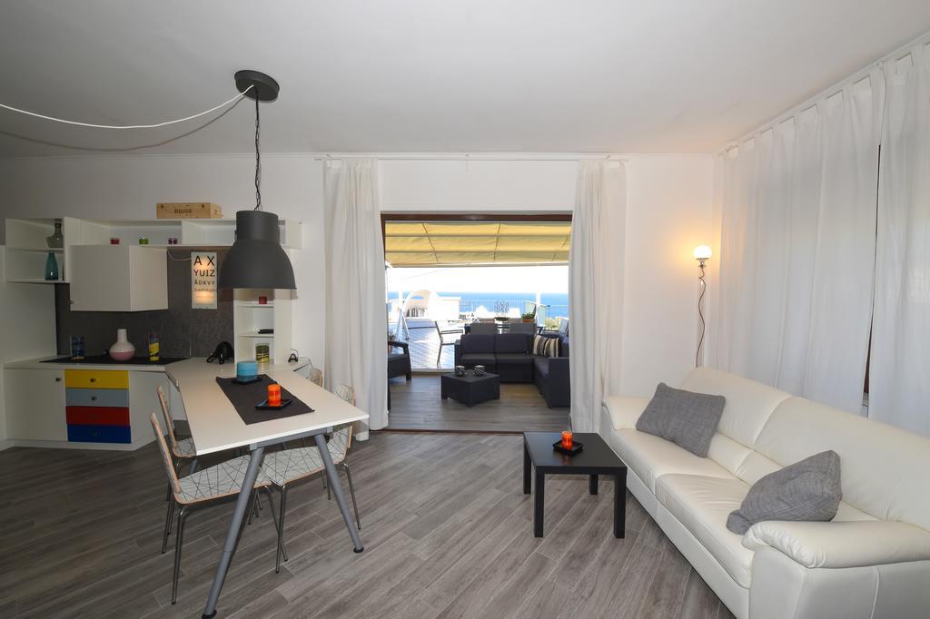 Corso Italia 250 Apartament *